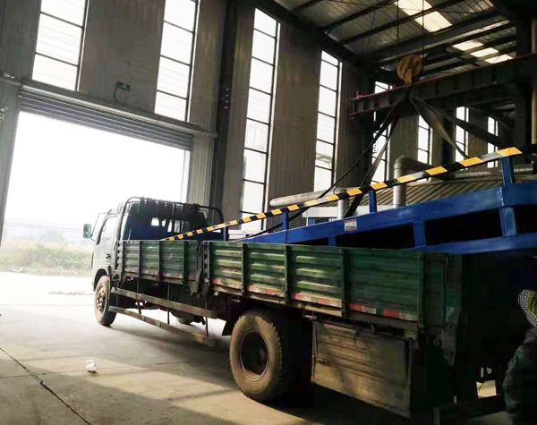 移動(dòng)登車橋 (1) 移動(dòng)登車橋 (1)